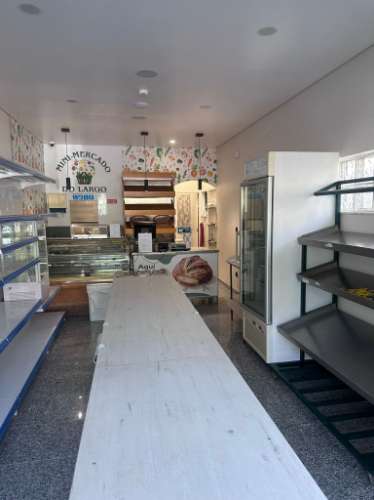 Espaço Comercial no Centro de Almada - Totalmente Equipado e Pronto a Funcionar