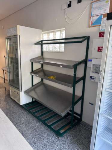 Espaço Comercial no Centro de Almada - Totalmente Equipado e Pronto a Funcionar