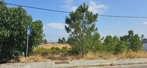 Terreno para construção , com 608 m2 de área total, na Quinta da Marquesa I e III,Quinta da Torre, Quinta do Anjo,Palmela.