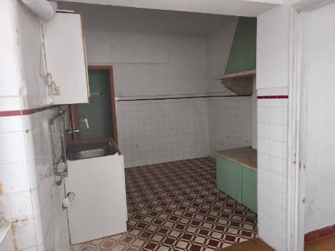 Apartamento T2 em Almada,