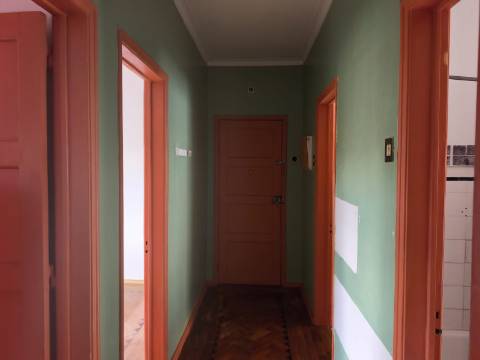 Apartamento T2 em Almada,