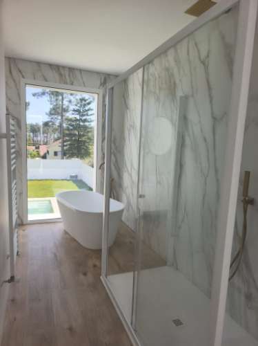 Moradia nova V4 , na Verdizela, Corroios.