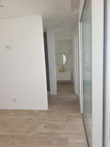 Moradia nova V4 , na Verdizela, Corroios.