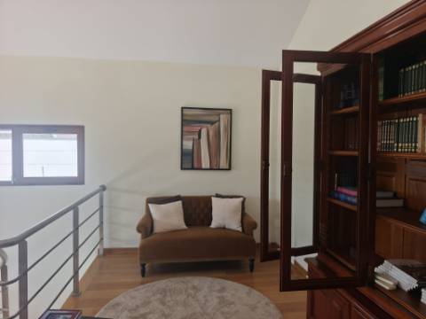 Moradia Isolada V4+3 na Verdizela - Entre o Mar e o Golfe