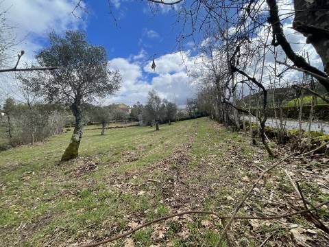 Moradia T4 em Chacim, Cabeceiras de Basto