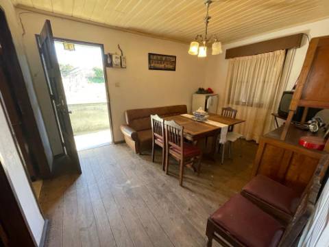 Moradia T4 em Chacim, Cabeceiras de Basto