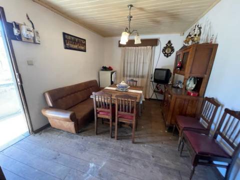 Moradia T4 em Chacim, Cabeceiras de Basto