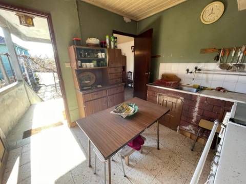 Moradia T4 em Chacim, Cabeceiras de Basto