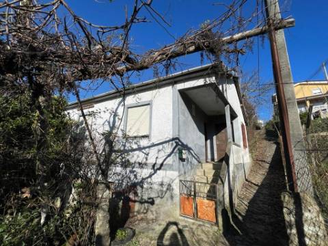 Moradia T4 em Chacim, Cabeceiras de Basto