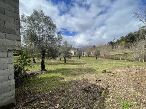 Moradia T4 em Chacim, Cabeceiras de Basto