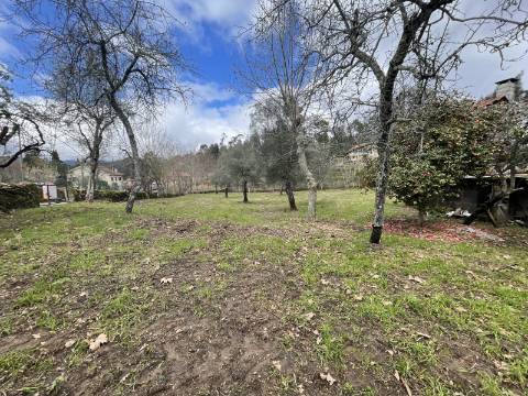 Moradia T4 em Chacim, Cabeceiras de Basto