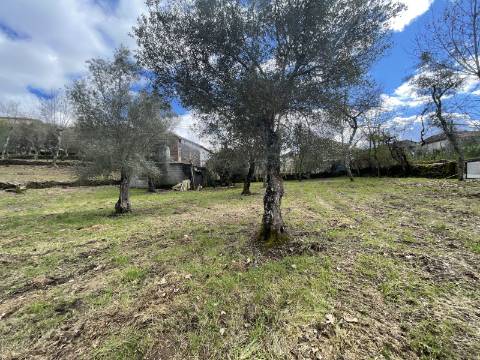 Moradia T4 em Chacim, Cabeceiras de Basto