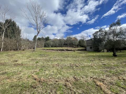 Moradia T4 em Chacim, Cabeceiras de Basto