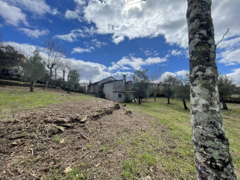 Moradia T4 em Chacim, Cabeceiras de Basto