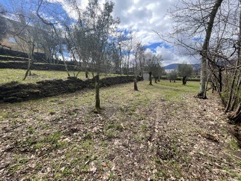 Moradia T4 em Chacim, Cabeceiras de Basto