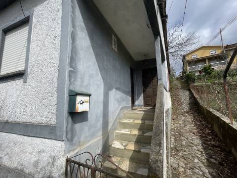 Moradia T4 em Chacim, Cabeceiras de Basto