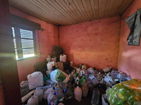 Moradia para restauro, lugar de Leiradas, Cabeceiras de Basto