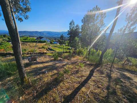 Moradia para restauro, lugar de Leiradas, Cabeceiras de Basto