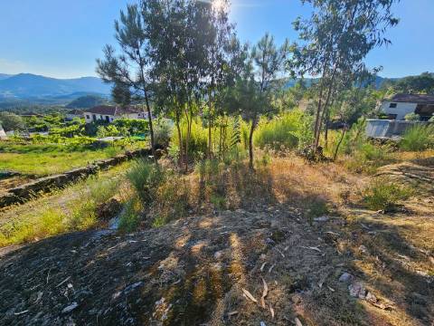 Moradia para restauro, lugar de Leiradas, Cabeceiras de Basto