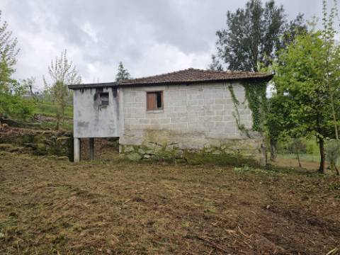 Quintinha próxima a área de lazer e rio de Sta Senhorinha (Basto), Cabeceiras de Basto