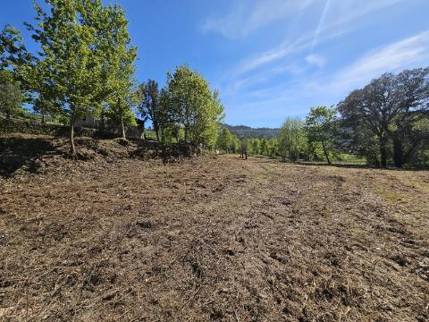 Quintinha próxima a área de lazer e rio de Sta Senhorinha (Basto), Cabeceiras de Basto