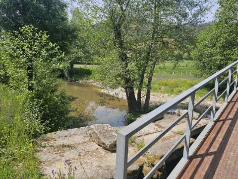 Quintinha próxima a área de lazer e rio de Sta Senhorinha (Basto), Cabeceiras de Basto