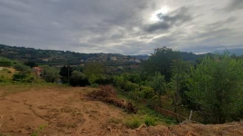 LOTES PARA CONSTRUÇÃO