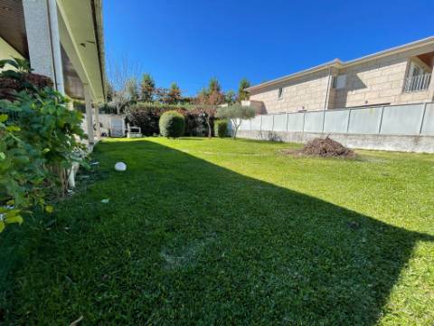 Moradia T4 em Outeiro, Cabeceiras de Basto