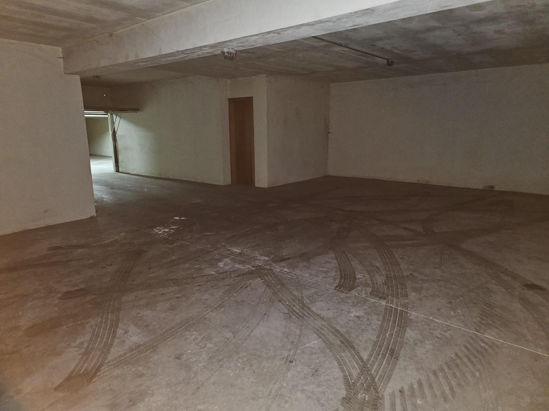 Garagem para 3 carros na Vila de Cabeceiras de Basto