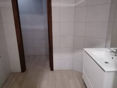 Loja no centro da Vila com garagem, Cabeceiras de Basto