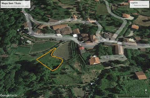 Terreno com 715,18 em zona de construção, em Baloutas, Cabeceiras de Basto
