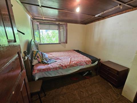 Moradia T3 com piscina, Lugar de Água Redonda, em Cabeceiras de Bato