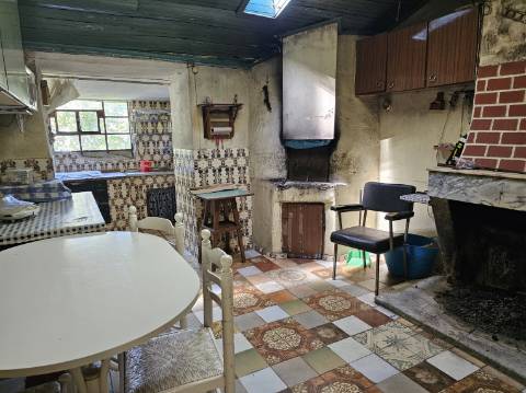 Moradia T3 com piscina, Lugar de Água Redonda, em Cabeceiras de Bato