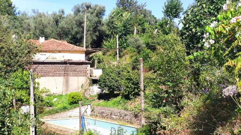 Moradia T3 com piscina, Lugar de Água Redonda, em Cabeceiras de Bato