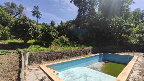 Moradia T3 com piscina, Lugar de Água Redonda, em Cabeceiras de Bato