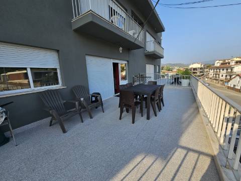 Apartamento T3 com terraça, no Arco de Baúlhe, Cabeceiras de Basto