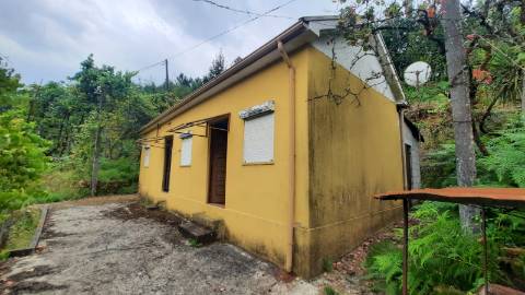 Moradia T2 no Lugar da Cachada, em Refojos de Basto, Cabeceiras de Basto