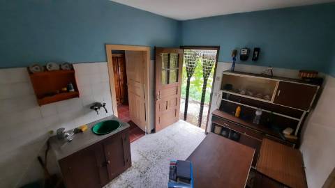 Moradia T2 no Lugar da Cachada, em Refojos de Basto, Cabeceiras de Basto