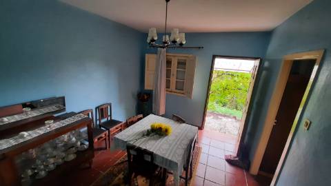 Moradia T2 no Lugar da Cachada, em Refojos de Basto, Cabeceiras de Basto