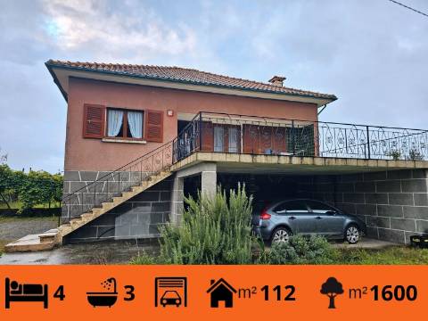 Moradia T4, em Cunhas, Cabeceiras de Basto