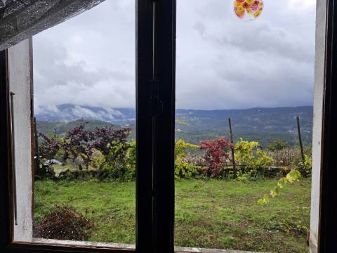 Moradia T4, em Cunhas, Cabeceiras de Basto