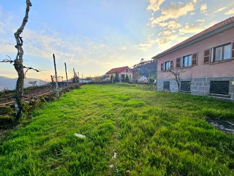 Moradia T4, em Cunhas, Cabeceiras de Basto