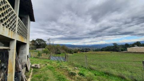 QUINTINHA COM CASA PARA RECUPERAR