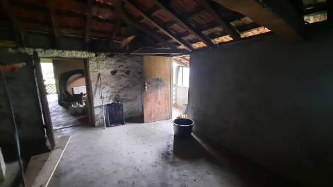 QUINTINHA COM CASA PARA RECUPERAR