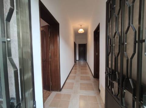 Moradia Bifamiliar T2 e T2, no Lugar da Cancela, próximo a Vila de Cabeceiras de Basto