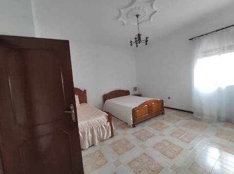 Moradia Bifamiliar T2 e T2, no Lugar da Cancela, próximo a Vila de Cabeceiras de Basto