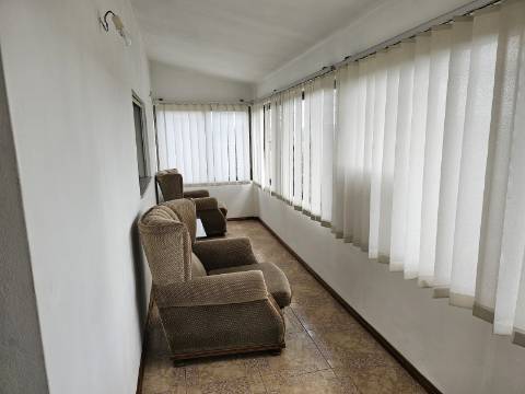 Moradia Bifamiliar T2 e T2, no Lugar da Cancela, próximo a Vila de Cabeceiras de Basto