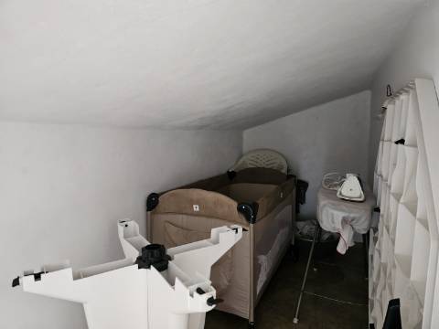 Moradia Bifamiliar T2 e T2, no Lugar da Cancela, próximo a Vila de Cabeceiras de Basto