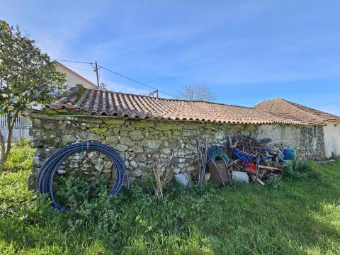 Ruína em Cambezes, Cabeceiras de Basto