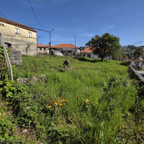 Moradia com projeto aprovado para 10 apartamentos, no Centro da Vila de Cabeceiras de Basto